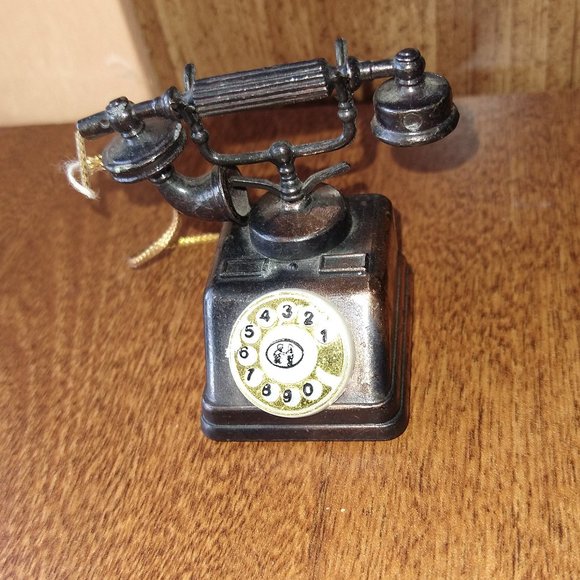 Vintage Miniature Telephone Pencil Sharpener - Picture 1 of 7